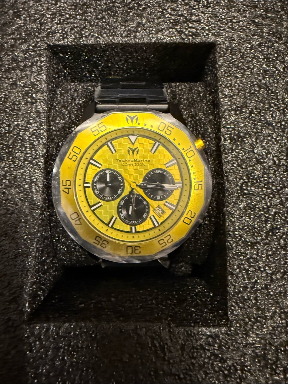Lot 6 Invicta Men's Watches and 1 TechnoMarine in 8 Slot Invicta Hard - Picture 7 of 16